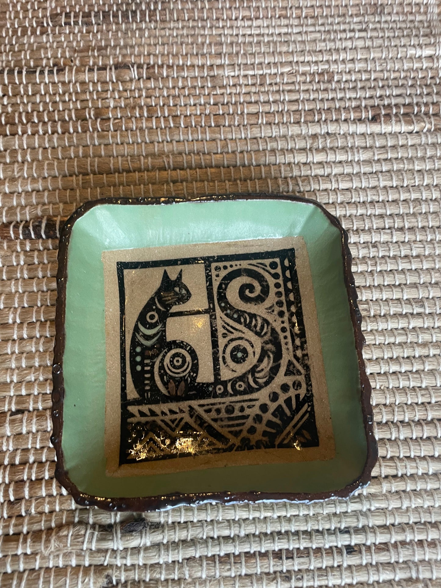 Square cat bowl #1
